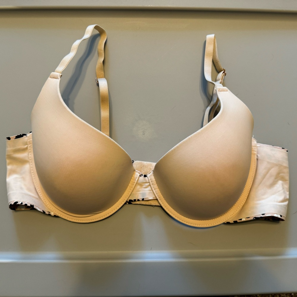 Real Underwear Nude Lined Bra w/Underwire NWOT - 36C
